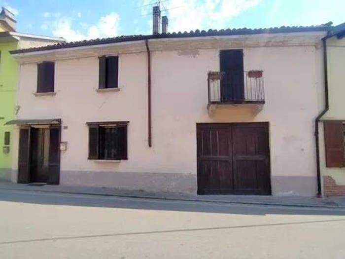 Casa con 5 locali in vendita in Via Generale A Clerici Nn, Centro, Costa de' Nobili