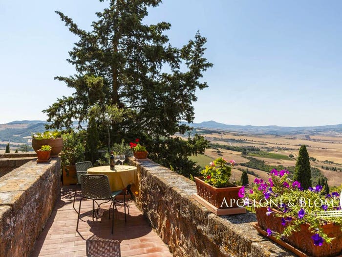 Appartamento quadrilocale in vendita in Via Fontanelle, Pienza