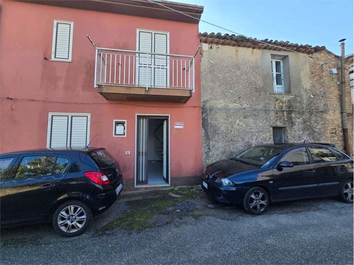 Casa quadrilocale in vendita in via coriolano, Centro, Borgia
