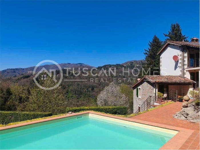 Casa con 6 locali in vendita in località Tiglio Basso, Barga