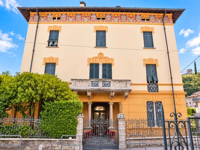 Casa trilocale in vendita in Via Luigi Cadorna, Centro, Menaggio