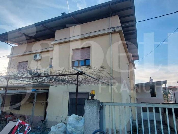 Casa con 5 locali in vendita in VIALE MAGNA GRECIA, Fortuna Corvo, Catanzaro