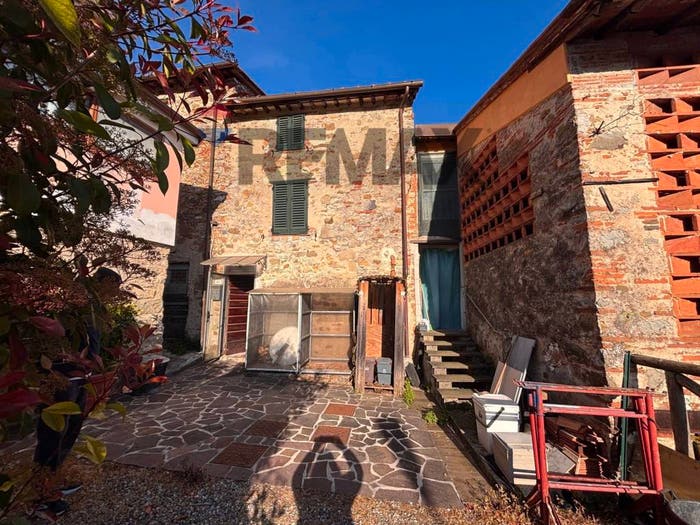 Casa bilocale in vendita in via di Aquilea, Ponte a Moriano, Lucca