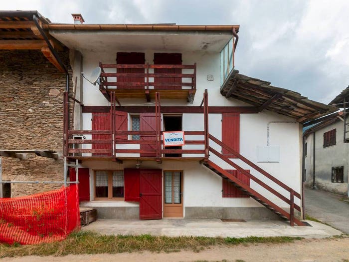 Casa trilocale in vendita in Borgata Agliasco Picca Snc, Paesana