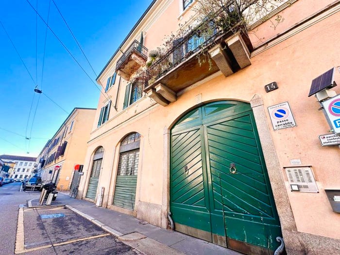 Appartamento trilocale in vendita in Via Pietro Custodi, Corso San Gottardo, Milano