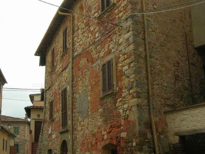Casa con 6 locali in vendita in via Roma, Pieve A Presciano, Laterina Pergine Valdarno
