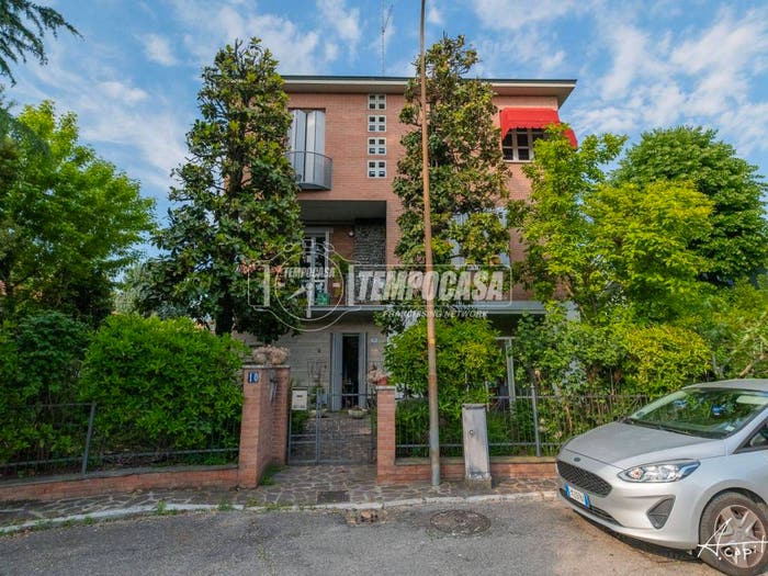 Casa con 6 locali in vendita in Via garagnani, Modena Est, Modena