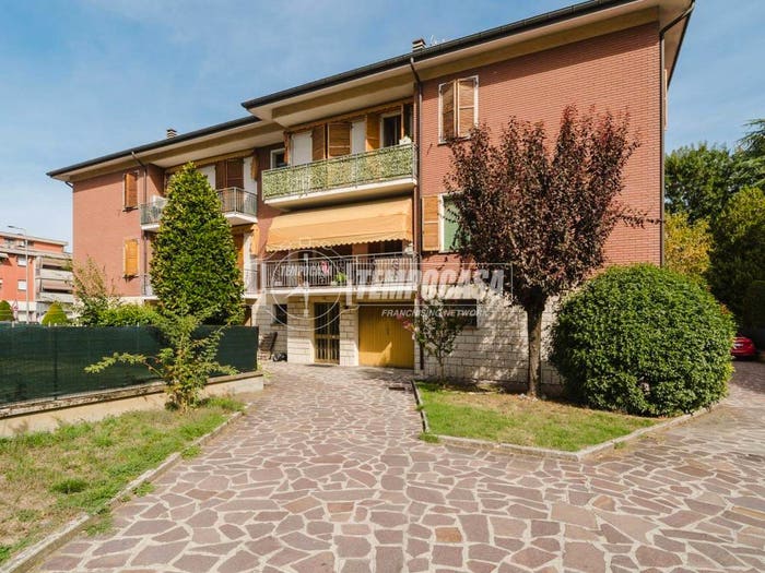 Appartamento trilocale in vendita in Via dei Mille, Piumazzo, Castelfranco Emilia