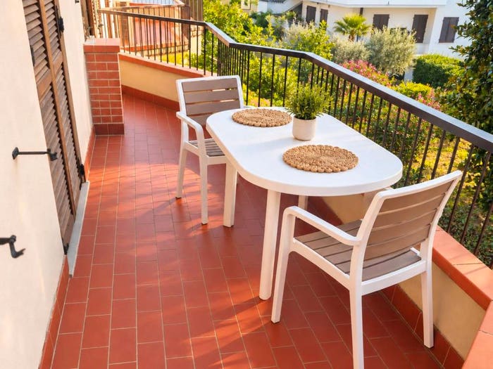 Appartamento quadrilocale in vendita in Marina di Massa Centro, Massa