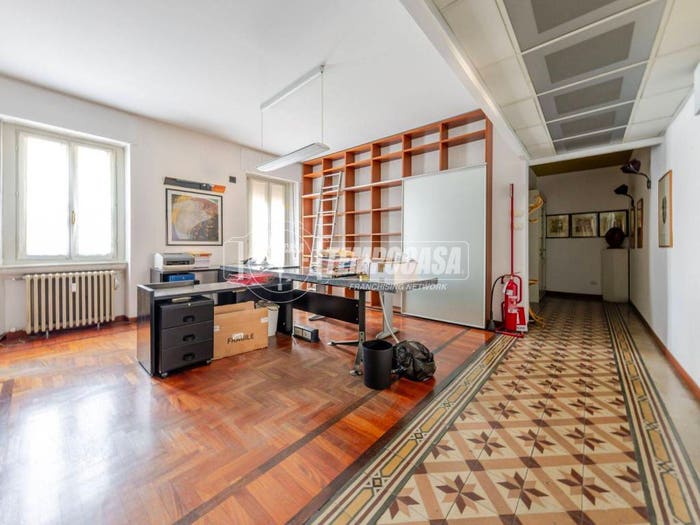 Appartamento con 5 locali in vendita in Viale Corsica, Porta Vittoria, Milano