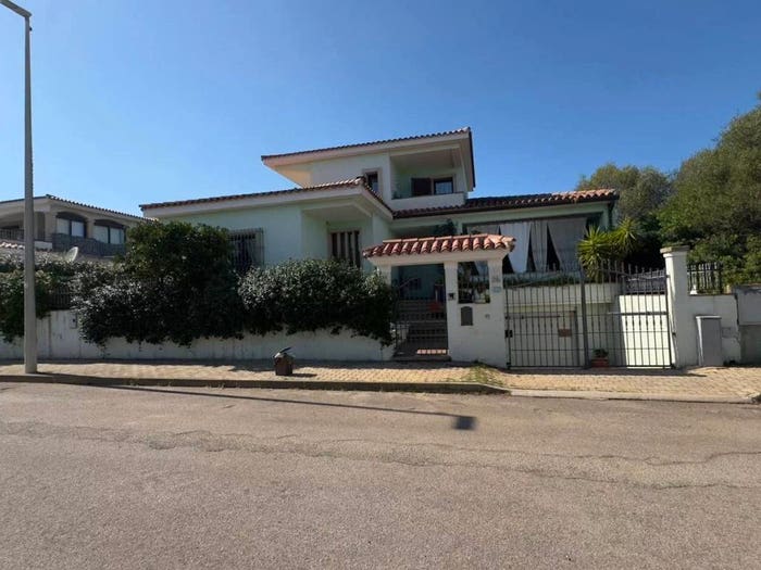 Casa in vendita in Arzachena Paese, Arzachena