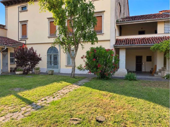 Appartamento con 5 locali in vendita in VIA SCOTTI, Fontanella