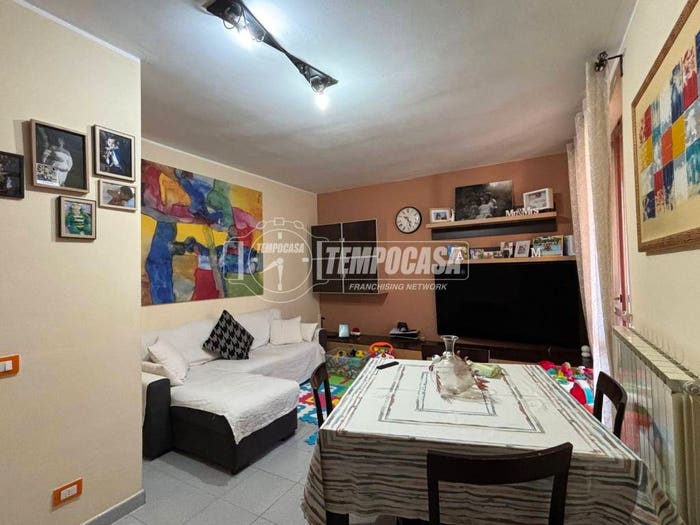 Appartamento trilocale in vendita in Via della Miseria, Parona