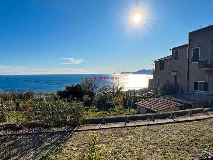 Appartamento quadrilocale in vendita in Via Castello, Verezzi, Borgio Verezzi