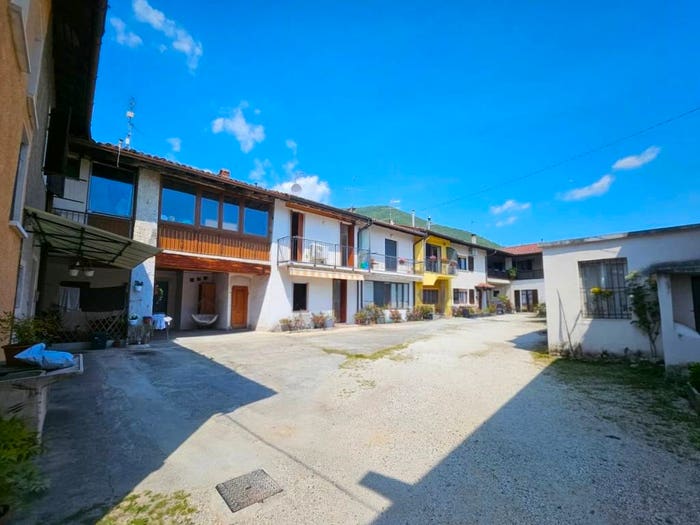 Appartamento trilocale in vendita in Via Scuole, Bovezzo