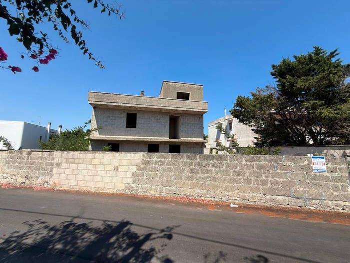 Casa con 6 locali in vendita in Via Giuseppe Parini, Rocca Vecchia, Melendugno