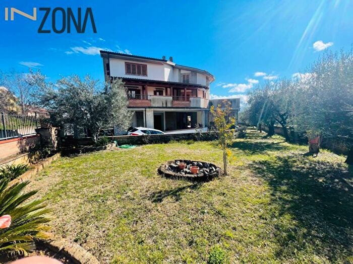 Casa con 6 locali in vendita in Via Della Resistenza, Centro, Teramo