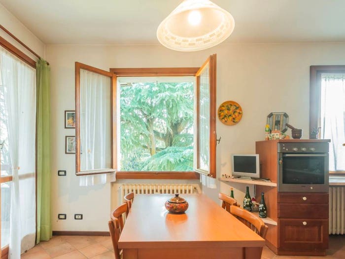 Appartamento quadrilocale in vendita in Via Vignola, Aurora, Osnago