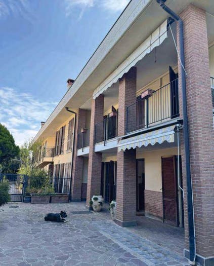 Casa quadrilocale in vendita in Via Cascina Sofia, Centro, Bernareggio