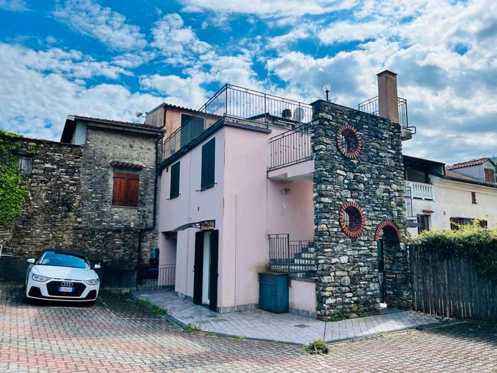 Appartamento trilocale in vendita in Località Piazza, San Bartolomeo, Andora