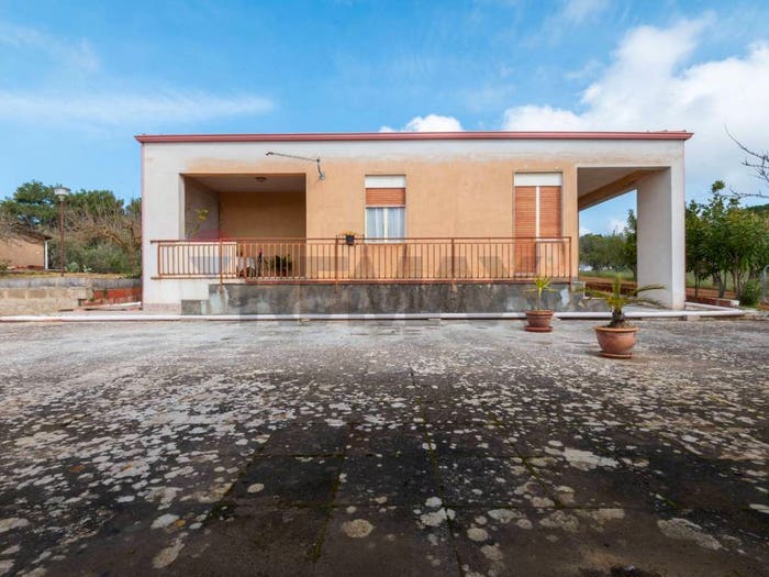 Casa con 6 locali in vendita in contrada camemi, Piazza Armerina