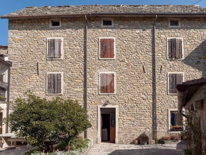 Casa con 6 locali in vendita in Via Dell'Alpino, Cavalo, Fumane