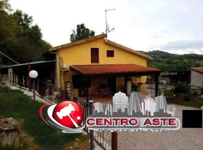 Appartamento con 6 locali in vendita in Via Giummarca, Monte Grimano Terme