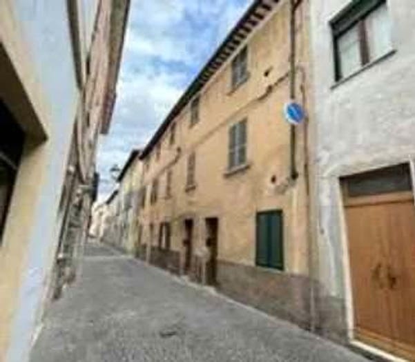 Appartamento quadrilocale in vendita in Via Atanagi, Centro, Cagli
