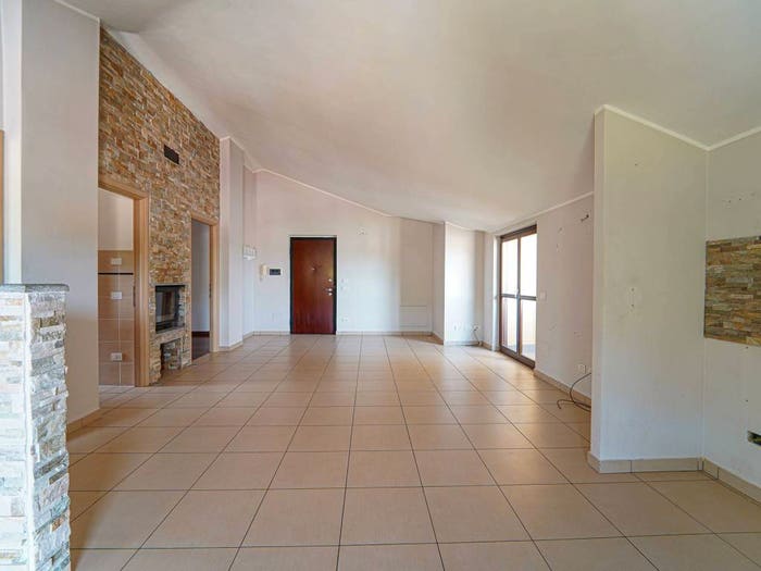 Casa quadrilocale in vendita in Via Regina Margherita, Centro, Bernezzo
