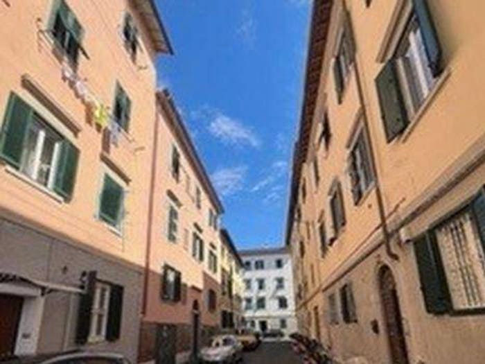 Appartamento in vendita in Via Chiellini, Cisternone, Livorno