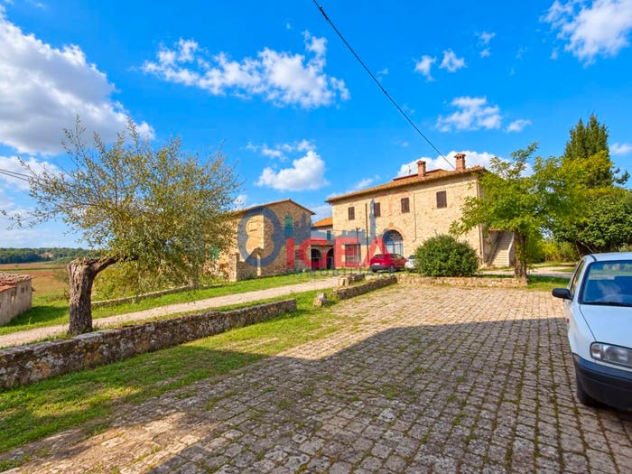Casa quadrilocale in vendita in Gracciano Selvamaggio Belvedere, Colle di Val d'Elsa
