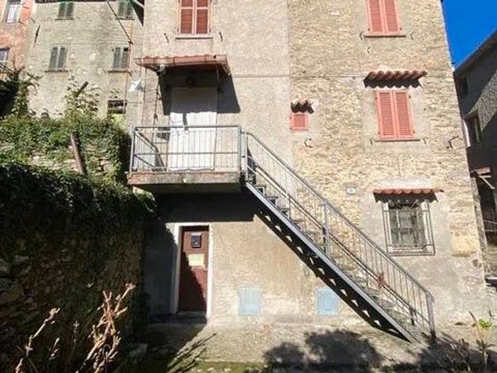 Casa quadrilocale in vendita in Farnocchia, Stazzema