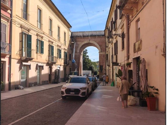 Appartamento trilocale in vendita in Corso De Michetti, Centro, Teramo