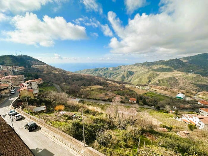 Appartamento con 6 locali in vendita in Via Giuseppe Garibaldi, Centro, Bonifati