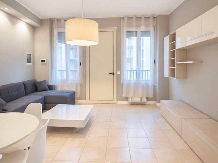Appartamento bilocale in affitto in Viale Monte Santo, Porta Nuova, Milano
