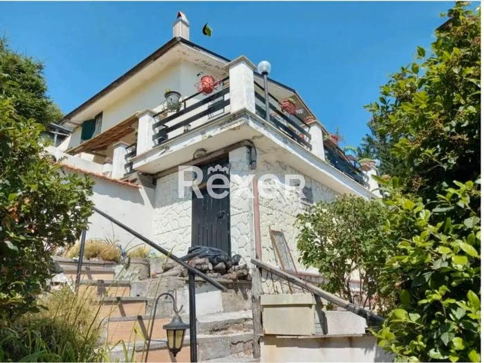 Casa quadrilocale in vendita in Via dei Sogni, Serrone