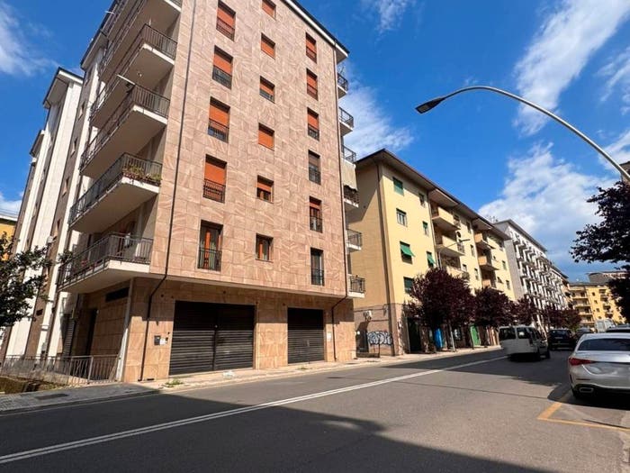 Appartamento quadrilocale in vendita in Via Benedetto Croce, Stadio Città, Cosenza