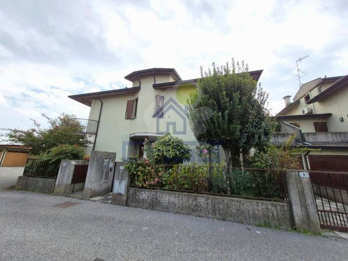 Casa con 5 locali in vendita in via S Grorgonio, San Felice, Cremona
