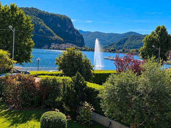 Casa con 6 locali in vendita in Via Libertà, Centro, Lavena Ponte Tresa