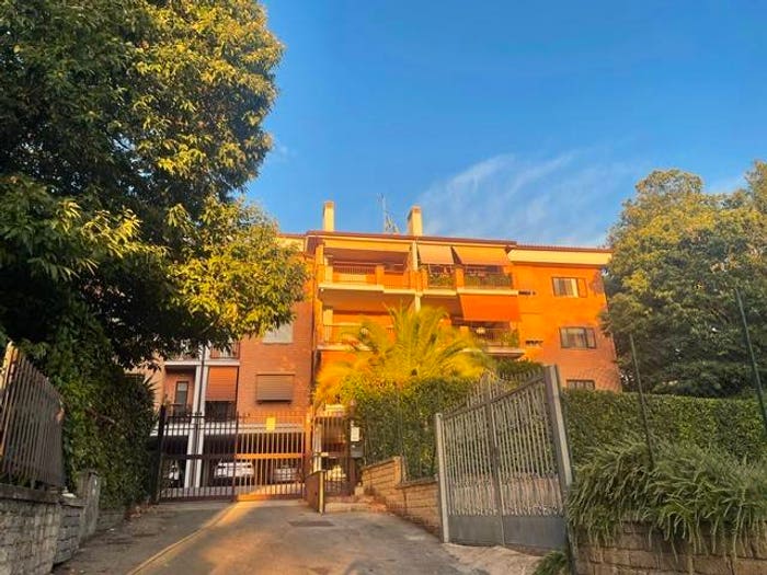 Appartamento trilocale in vendita in Viale Alcide De Gasperi, Monte Gentile Galloro, Ariccia