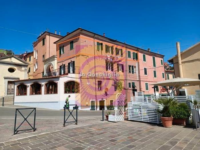 Appartamento con 5 locali in vendita in Via Roma, Rio Marina, Rio