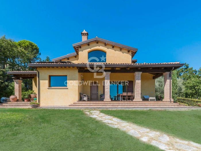 Casa con 5 locali in vendita in Via Andrea Costa, Torriana, Poggio Torriana