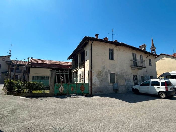 Casa con 5 locali in vendita in Piazza Roma, Crava, Rocca de' Baldi