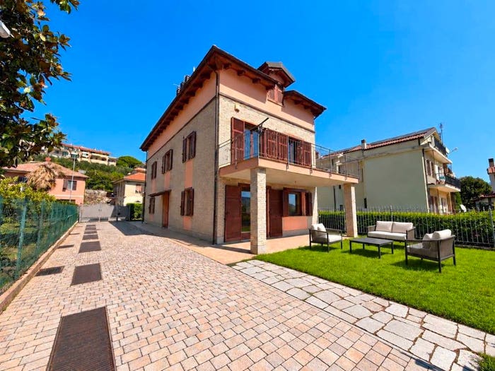 Casa con 6 locali in vendita in Via Marina VerdeCoasco, Centro, Villanova d'Albenga