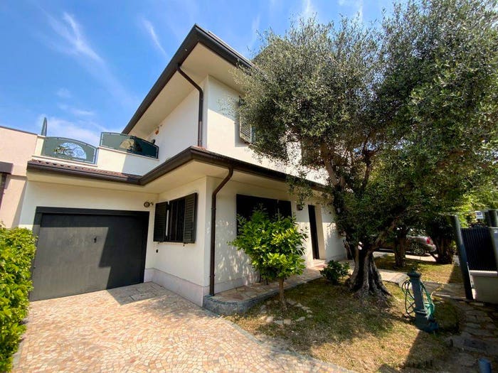 Casa con 6 locali in vendita in Via Antonio Simeone Sografi, San Camillo Nazareth, Padova