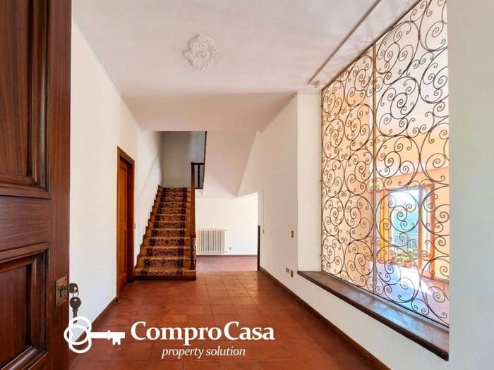 Casa con 6 locali in vendita in Via Francesco Camassa, Leuca, Lecce