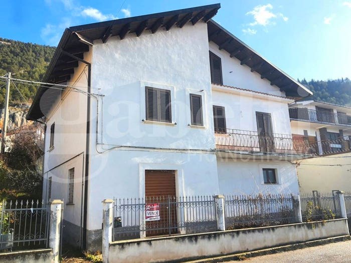 Casa quadrilocale in vendita in VIA MONTE CARMELO, Venere, Pescina