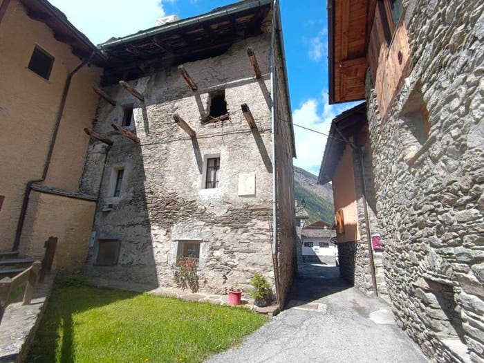 Casa con 6 locali in vendita in Frazione Vieyes, Aymavilles