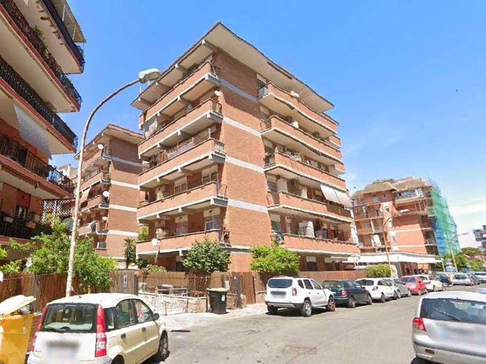Appartamento trilocale in vendita in Via Nino Bixio, Zona Domitilla, Ladispoli