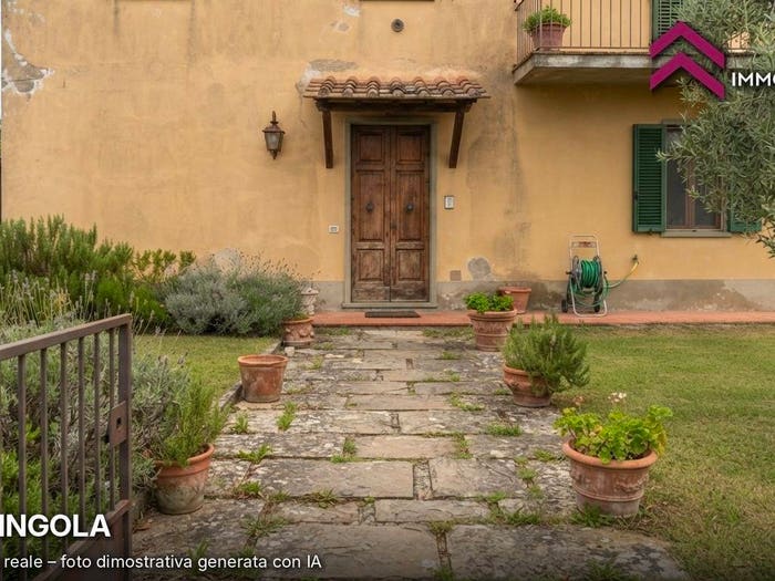 Casa con 6 locali in vendita in Via Letizia, Centro, Bagni di Lucca